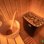 Tatil Evi Flora I Sauna, Black Hill, Myweek *